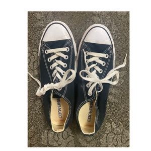 Converse - Low Top Sneakers
